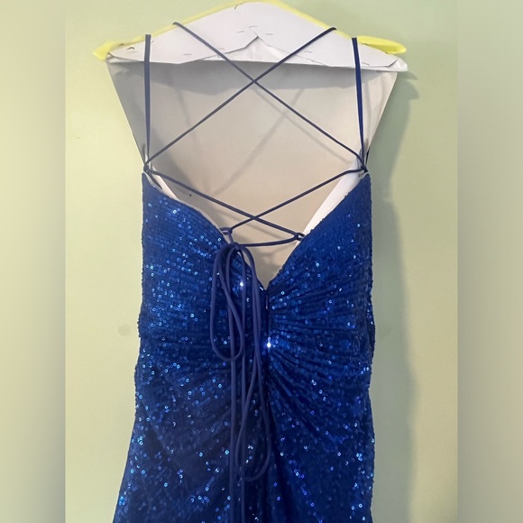 Prom Dress - Picture 5 of 8